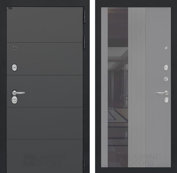 Входная дверь Лабиринт ART 32 - Рельеф, зеркальная вставка с тонировкой